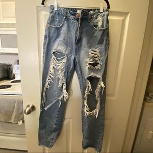 High rise distressed 90s jeans